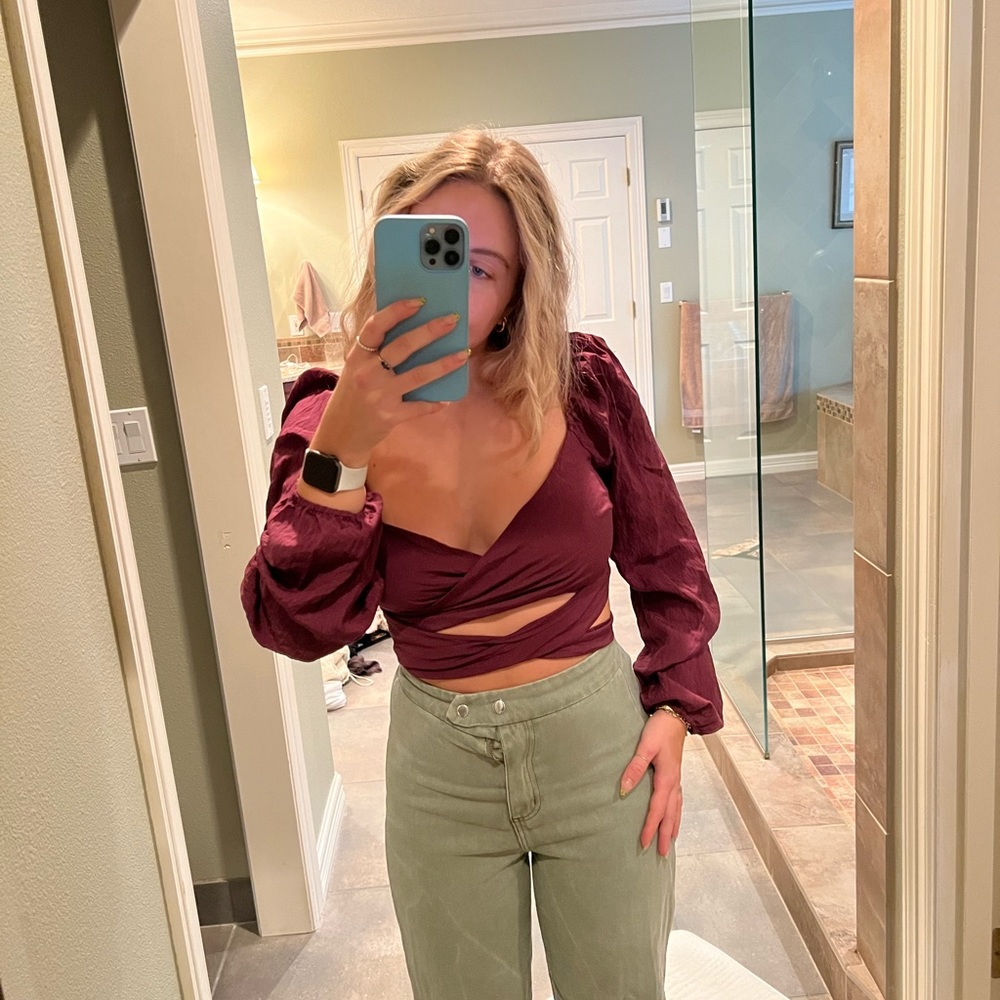 Tie crop top